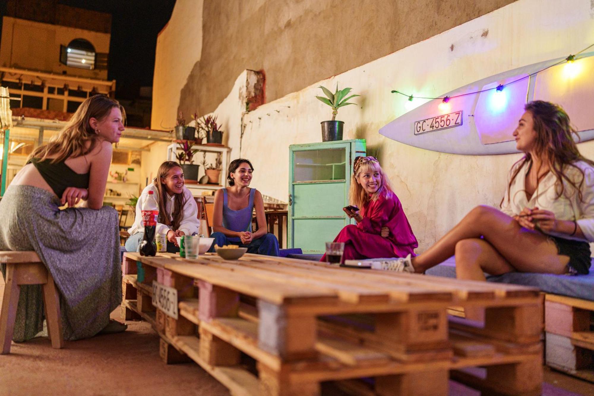 Dona Rose Surf Hostel Las Palmas de Gran Canaria Exterior photo