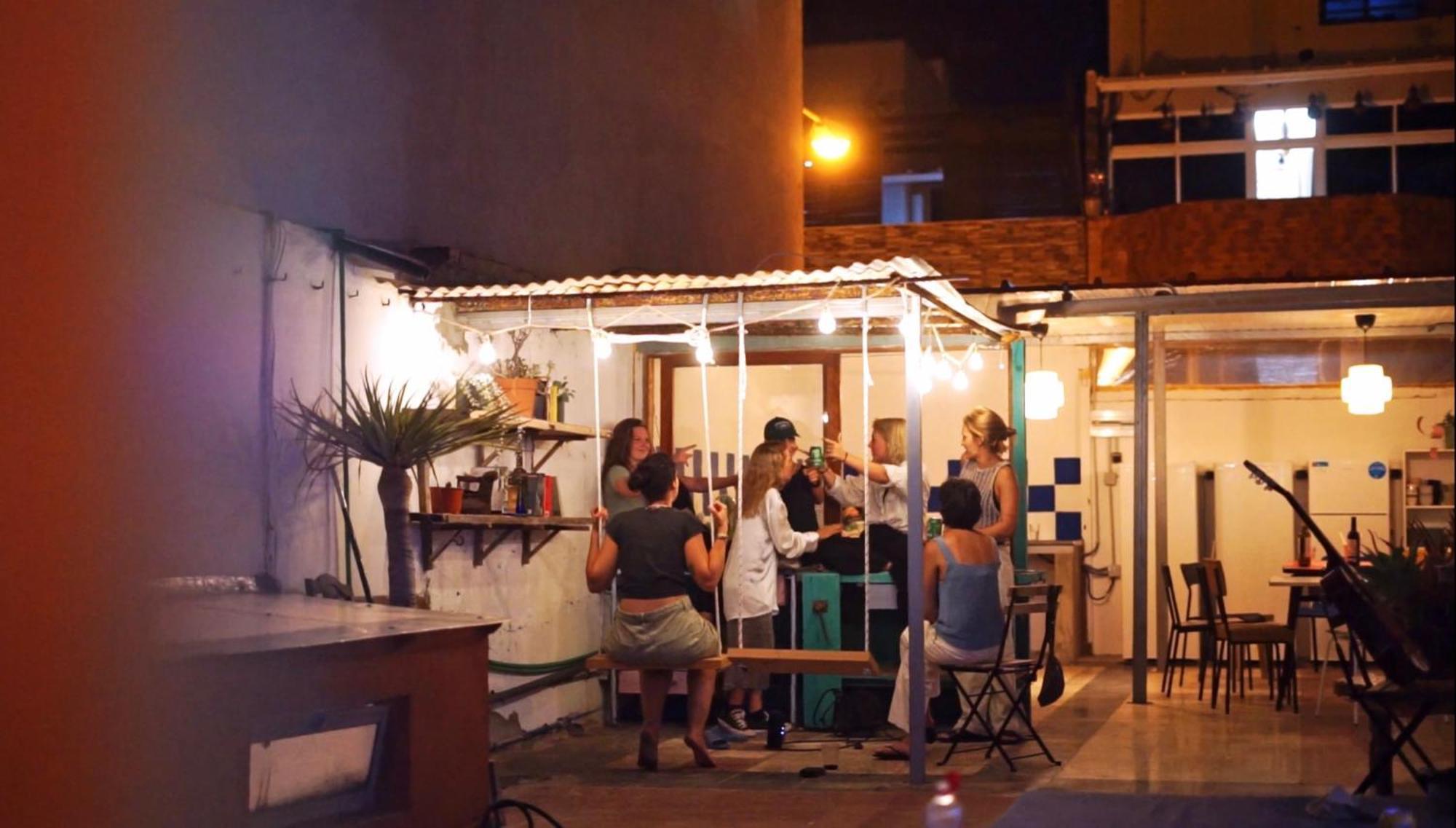 Dona Rose Surf Hostel Las Palmas de Gran Canaria Exterior photo
